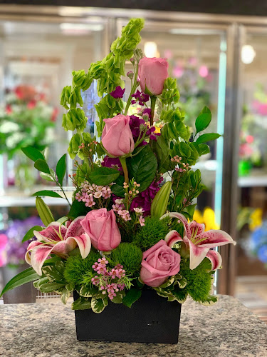 Gene's 5th Ave. Florist