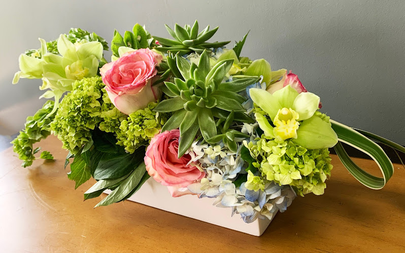 Christie's Flowers & Gifts