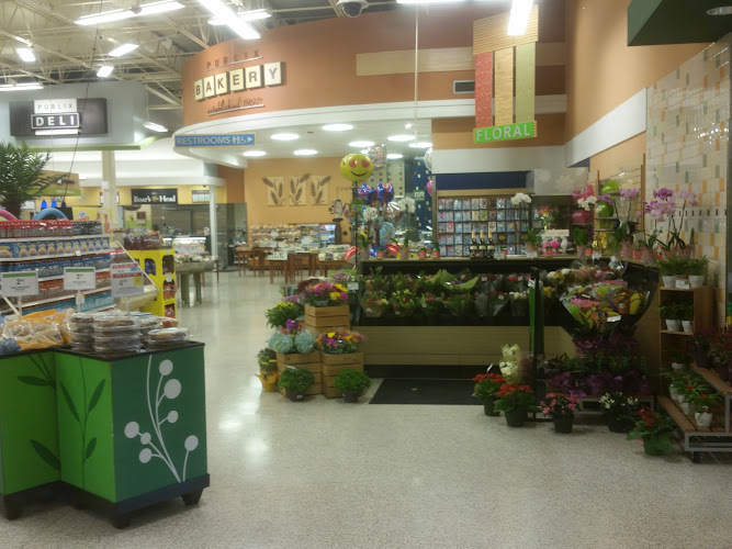Publix Super Market at Kings Lake Square