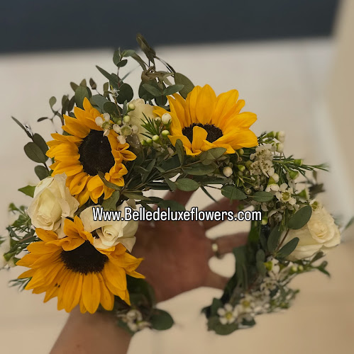 Belle Deluxe flowers