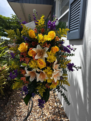 Decolores Flowers and Gifts