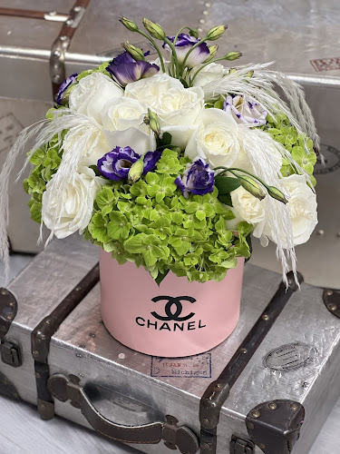 Coral Florals - Flower Shop