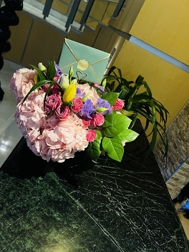 La Fleur Boutique Delivery