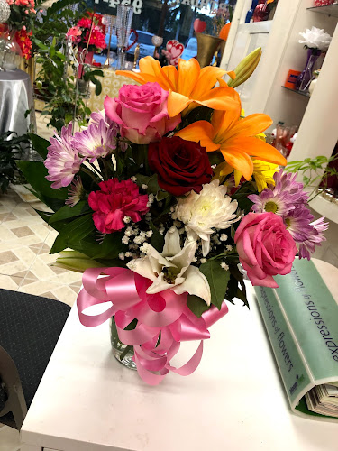 Karlia's Florist & Bridal Center