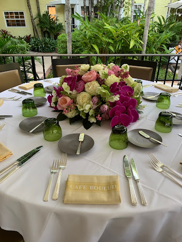 Velene's Floral & Decor