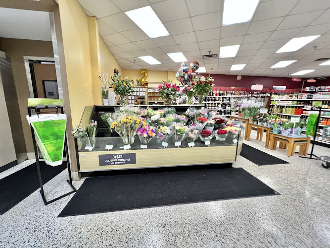 Publix Super Market at Woodfield Plaza